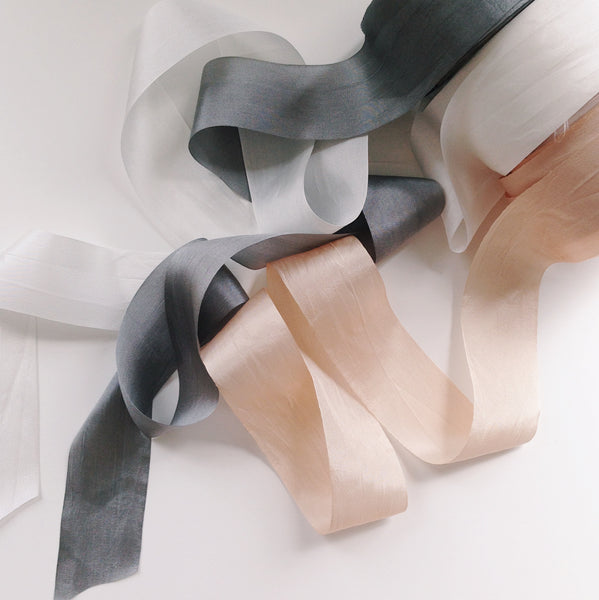 Awww, silky silky now: Customize your bouquet ribbons